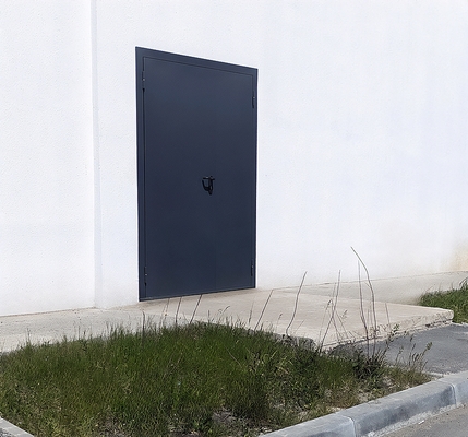 Полуторная уличная дверь ei-60 Полуторная уличная дверь ei-60