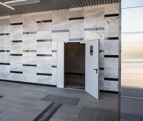 Полуторная с окном Полуторная с окном