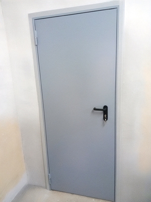 Огнеупорная стальная дверь