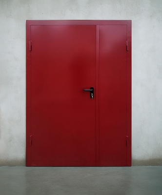 Красная пожаростойкая дверь Красная пожаростойкая дверь