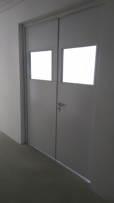 Остекленная двупольная дверь Остекленная двупольная дверь