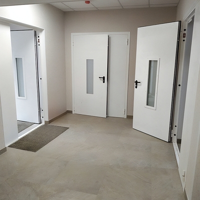 Остекленные огнеупорные двери Остекленные огнеупорные двери