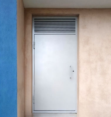 Дверь с фрамугой