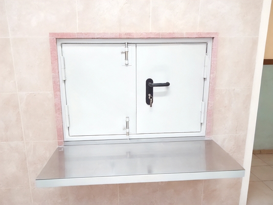 Двустворчатый люк