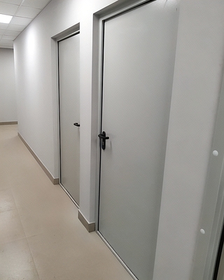 Двери внутреннего открывания