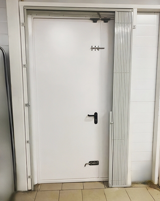 Полуторная белая дверь EI 60 (внутренняя сторона) Полуторная белая дверь EI 60 (внутренняя сторона)