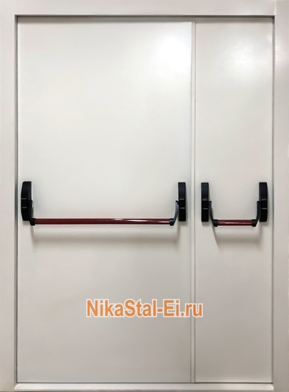 Полуторная глухая противопожарная дверь ei-60 с ручкой Антипаника